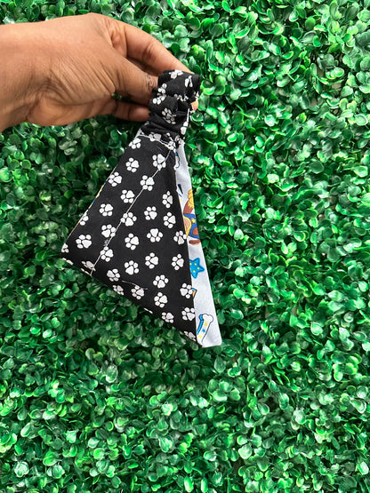 Reversible Dog Bandana with Elastic Neckband, Customized Reversible Bandana For Your Furry Friends (M/L)