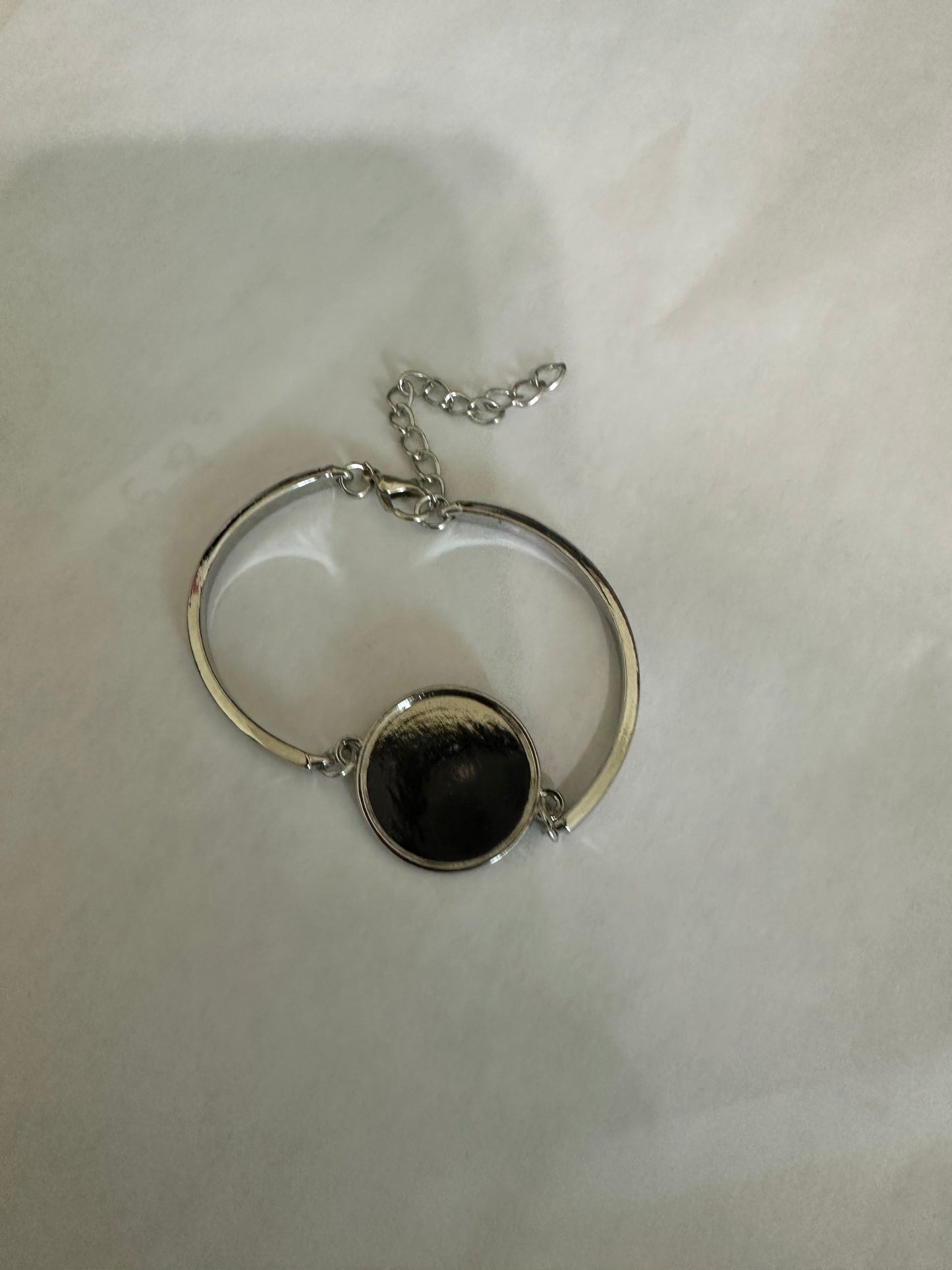 Personalized Photo Handchain Bracelet – Custom Keepsake Jewelry