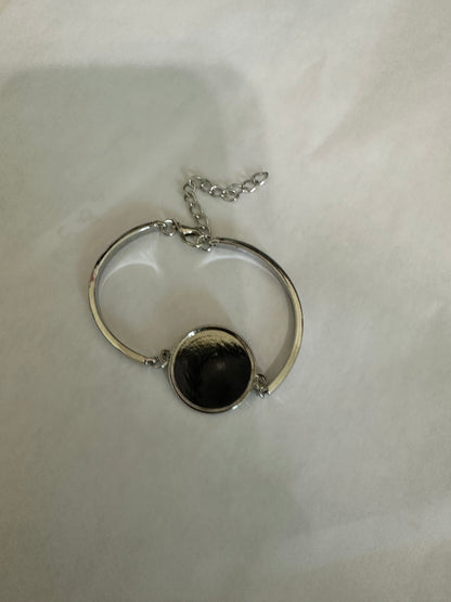 Personalized Photo Handchain Bracelet – Custom Keepsake Jewelry